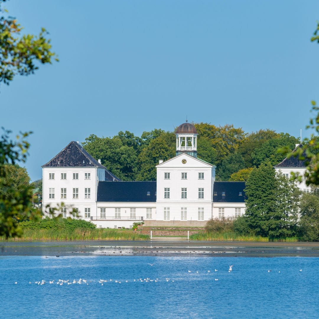 Lac y Palacio Grasten, Dinamarca