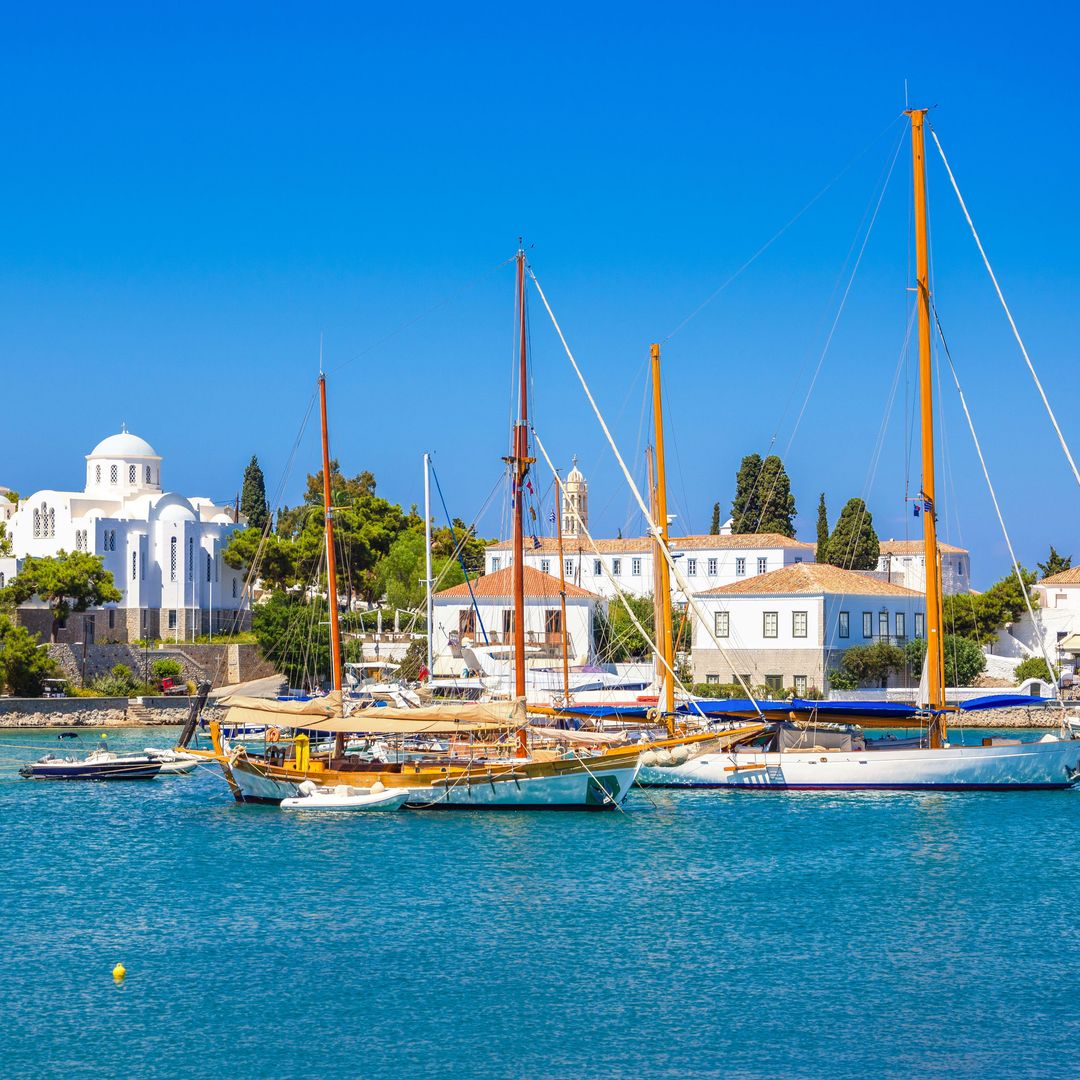 Spets, Isla de Grecia