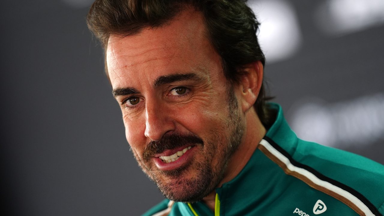 Fernando Alonso rebaja la euforia sobre un podio en Silverstone: «Será un milagro»