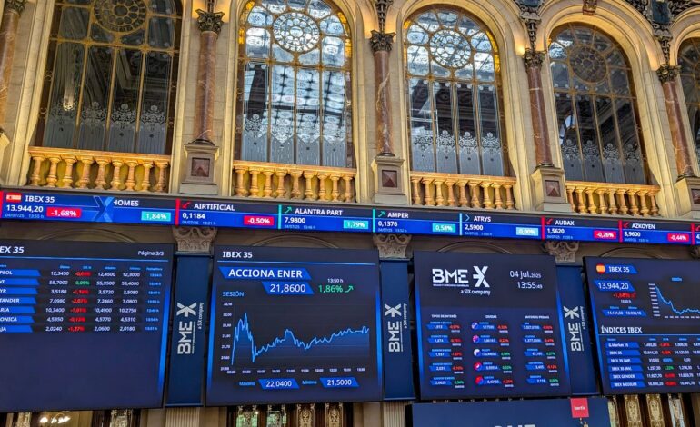 El Ibex cede ante la incertidumbre arancelaria