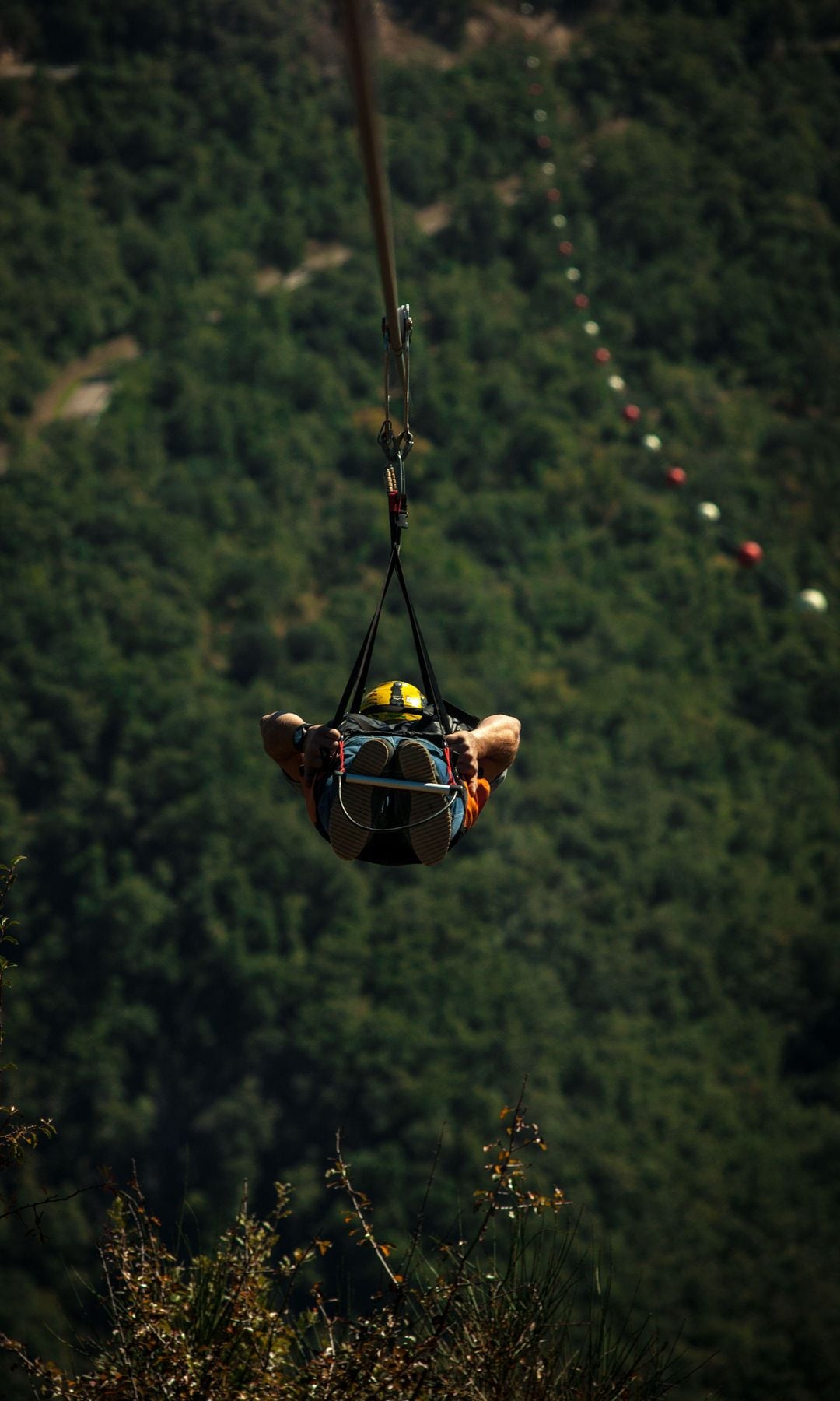 El espectacular Volo Dell'ango Pull, en Castelmezzano, Italia