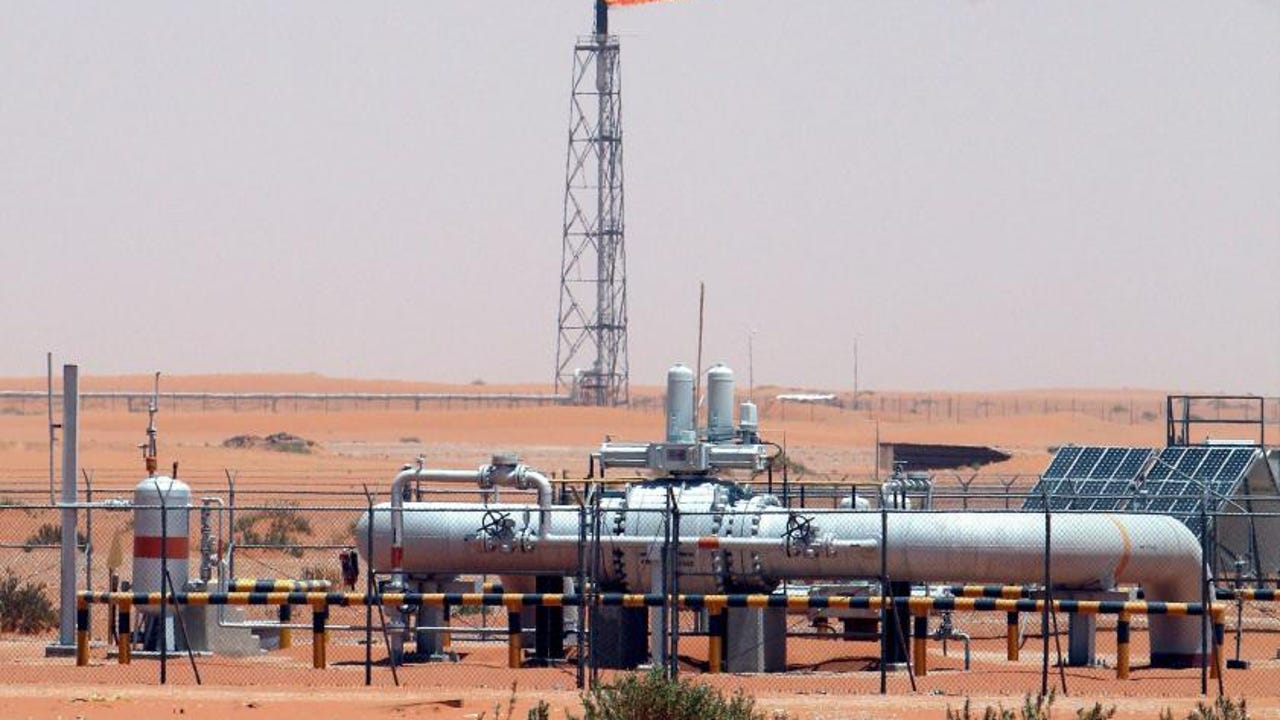 El petróleo se estabiliza en los 70 dólares, pese a la mayor oferta
