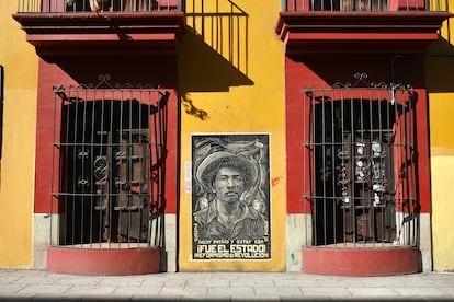 Un edificio colonial en el centro de Oxaca (México).