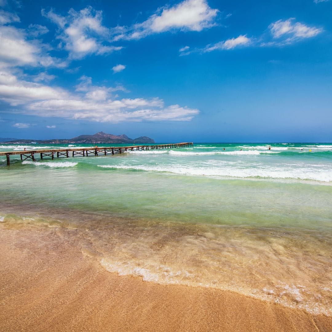 Playa del Muro, Mallorca, entre las playas españolas más hermosas para el verano de 2025
