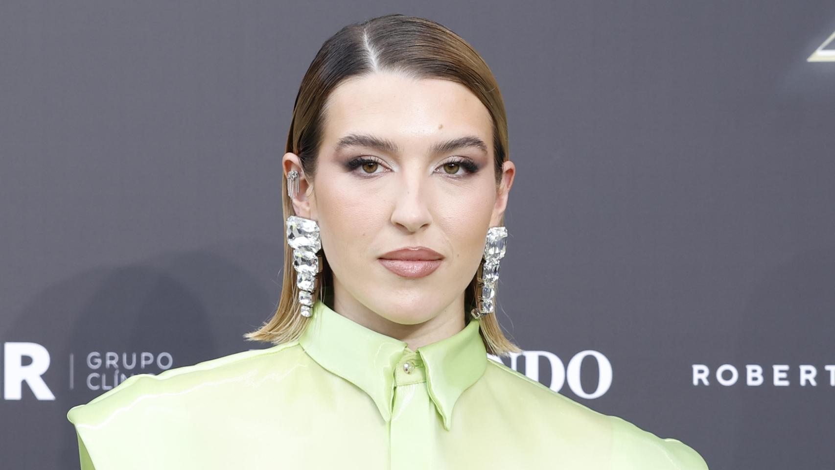 Así es el pantalón de aire masculino de Gucci que Alba Díaz luce en sus días de playa