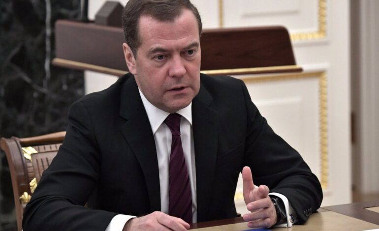 Un expresidente ruso propone «lanzar ataques preventivos» contra Occidente