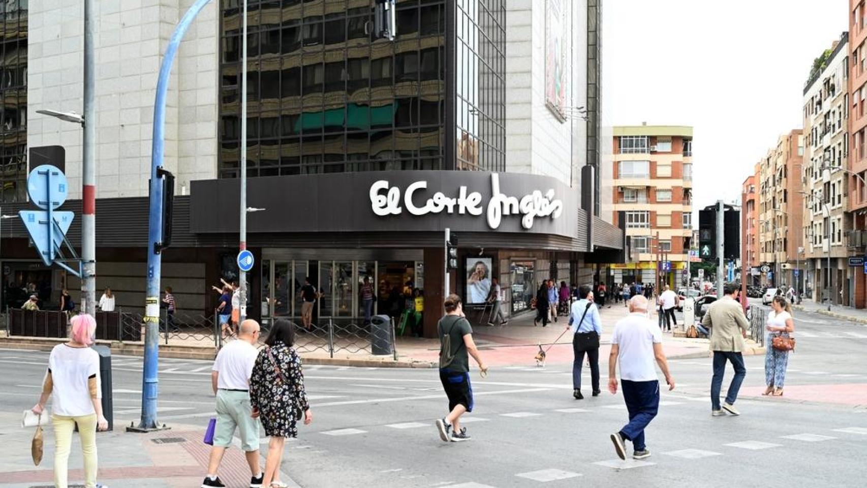 El Corte Inglés coloca una emisión de bonos por valor de 500 millones de euros