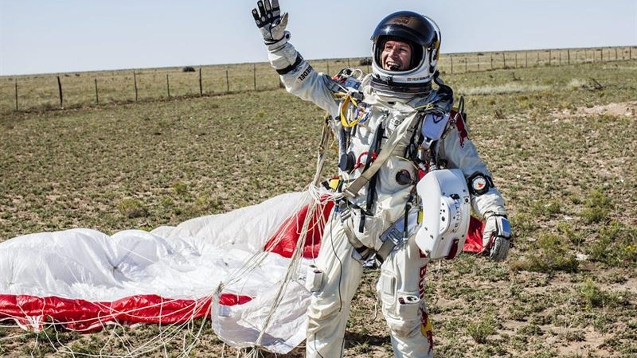 Muere Felix Baumgartner, el hombre que saltó al vacío desde la estratosfera, en un accidente de parapente en Italia