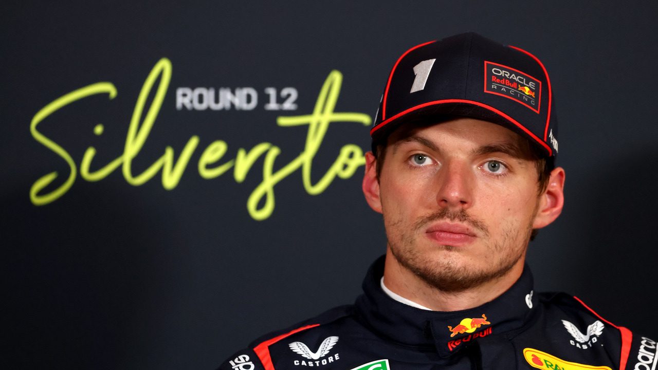 La advertencia de un campeón del mundo de F1 a Max Verstappen sobre dejar a Red Bull por Mercedes