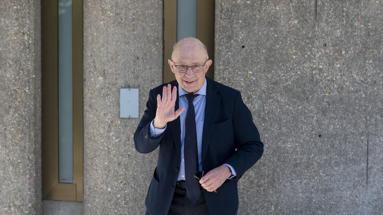 los correos que apuntan a un posible vínculo directo de Montoro con Equipo Económico