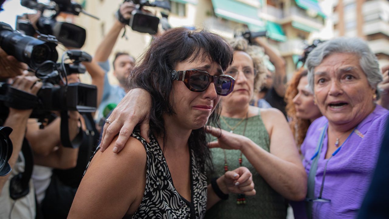 El hijo mayor de Juana Rivas pide a las autoridades que eviten la entrega de su hermano al padre: "Confío en que lo condenen"