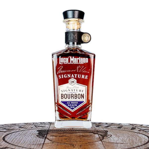 En los últimos años, ha lanzado las ediciones limitadas Francesco S. Viola Signature Single Barrel Bourbon, con un aroma suave de cereza y azúcar morena. Foto: Luca Mariano Distillery.