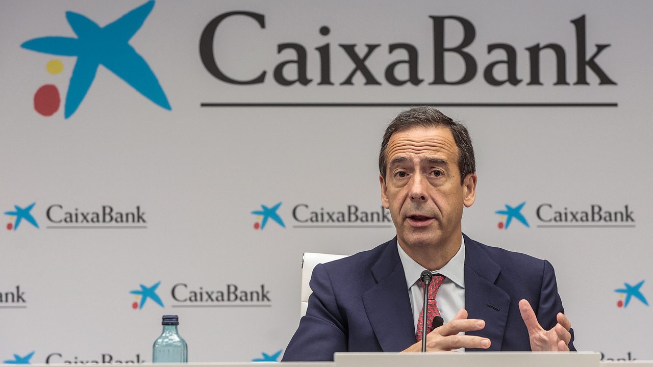 CaixaBank gana 2.951 millones de euros hasta junio, un 10,3% más