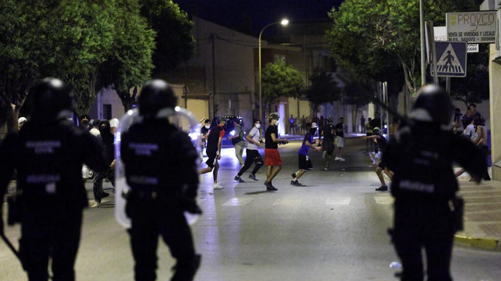 "Cacería" de migrantes en Torre Pacheco: ultraderechistas aupan una persecución racista en España