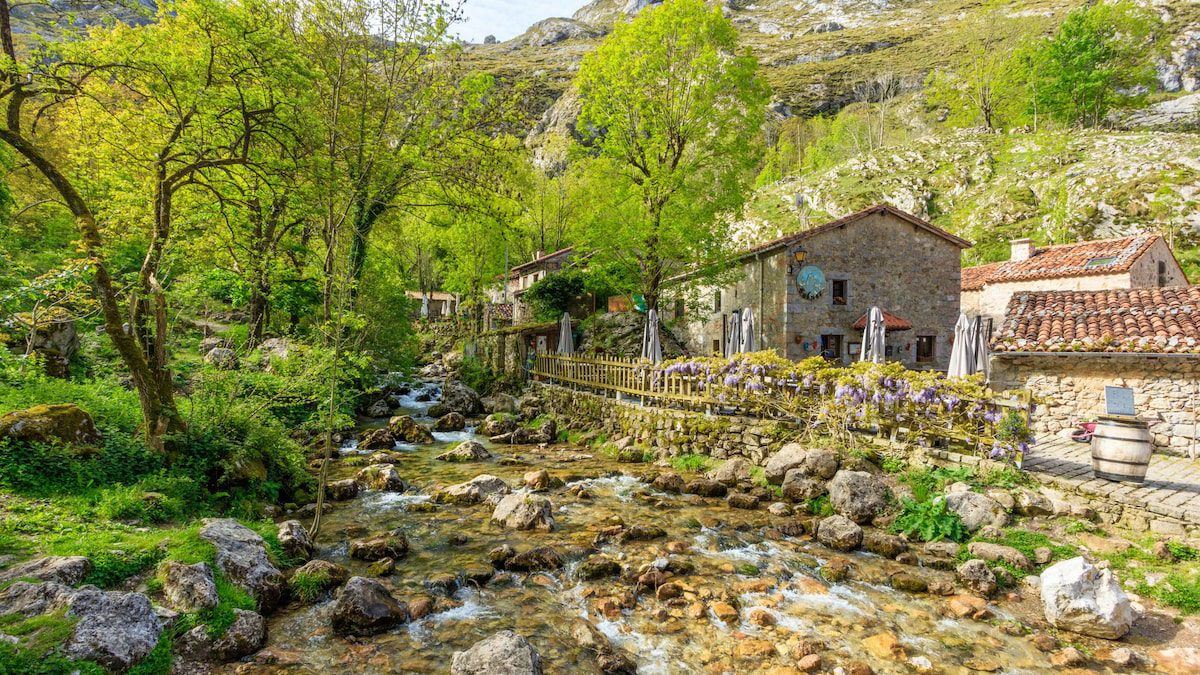 menos de 30 grados, poco masificados y en entornos naturales únicos