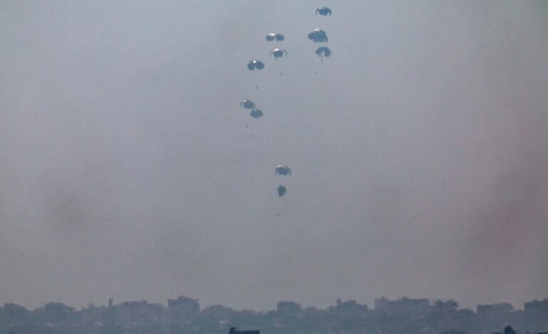 Jordania y Emiratos lanzan 25 toneladas de ayuda humanitaria sobre Gaza