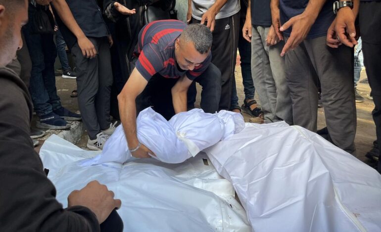 15 personas mueren de hambre en Gaza en solo 24 horas e Israel ataca una sede de la OMS