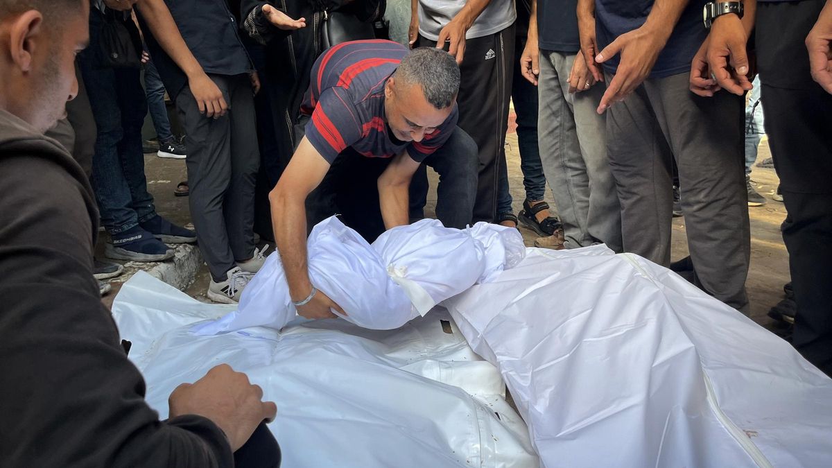 15 personas mueren de hambre en Gaza en solo 24 horas e Israel ataca una sede de la OMS