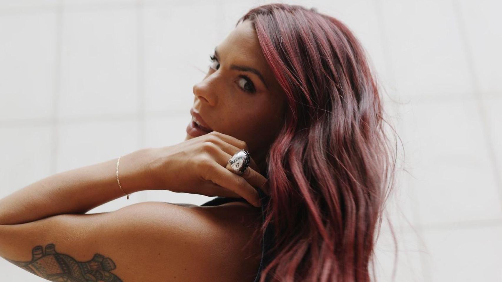 Copia este collar de Laura Matamoros y lleva tus ‘looks’ de verano al siguiente nivel: lo firma una ‘influencer’