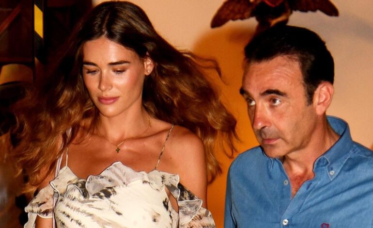 las apasionadas fotos de Enrique Ponce y Ana Soria en una piscina, cuando se cumplen cinco años desde que se hizo pública su relación