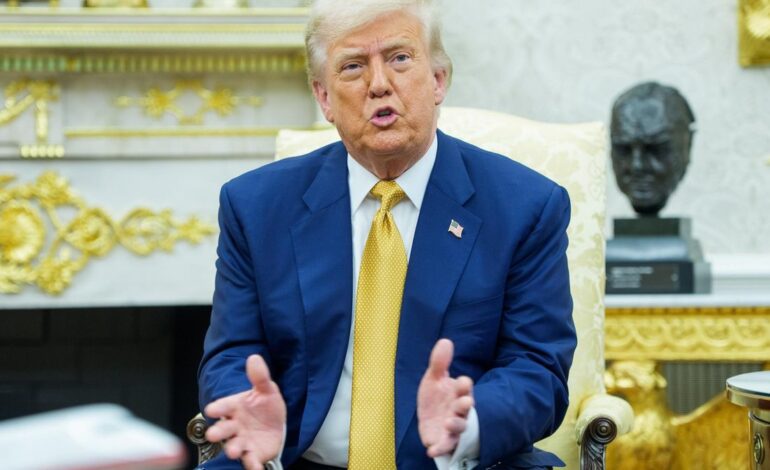 Trump aterriza en Escocia para promocionar sus resorts y estrechar lazos con el Reino Unido
