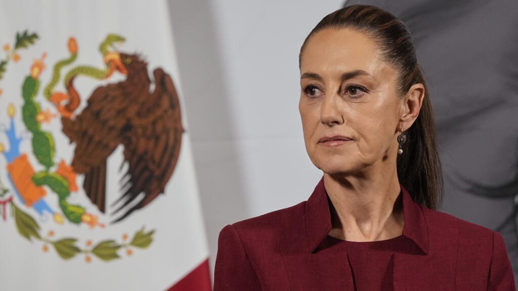 Sheinbaum anuncia una demanda contra abogado del hijo de 'El Chapo' Guzmán por "difamación"
