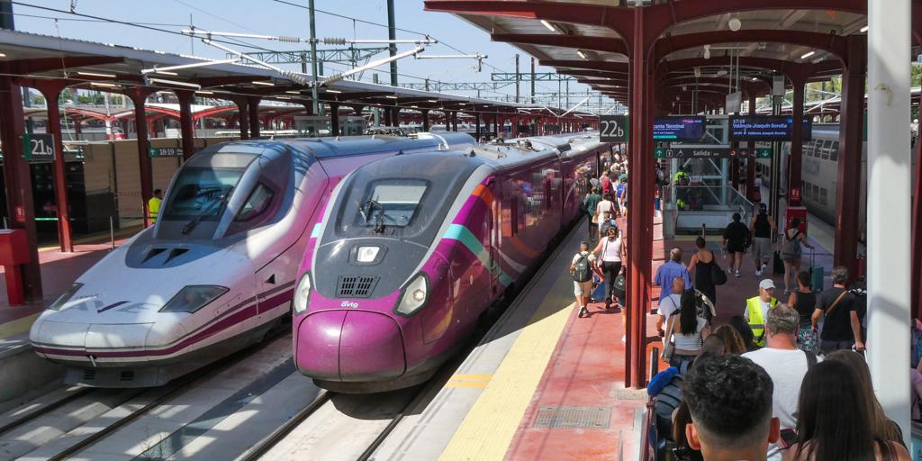 Retrasos en los trenes AVE entre Madrid y Galicia por una incidencia en la señalización