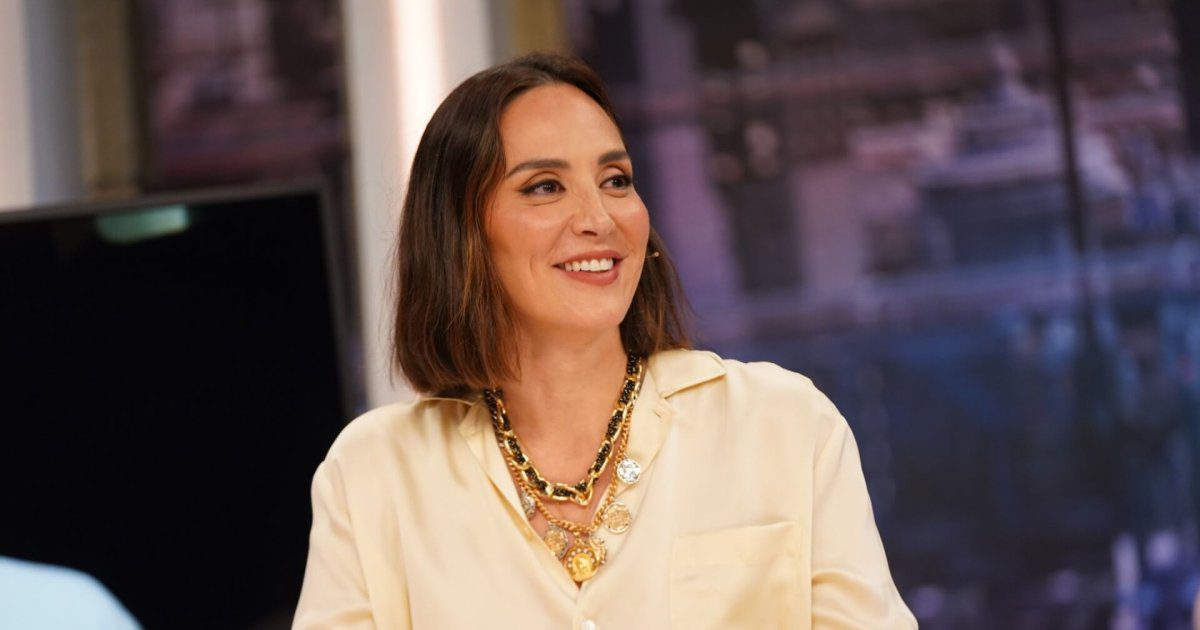 Tamara Falcó desvela el vestido camisero más buscado de las rebajas de Pedro del Hierro este verano