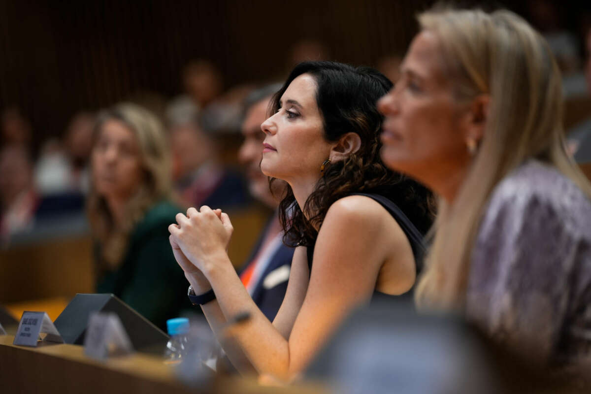 Ayuso alerta de la “miseria” que ha generado el Gobierno en la empresa con su legislación“absurda, totalitaria e ideológica”