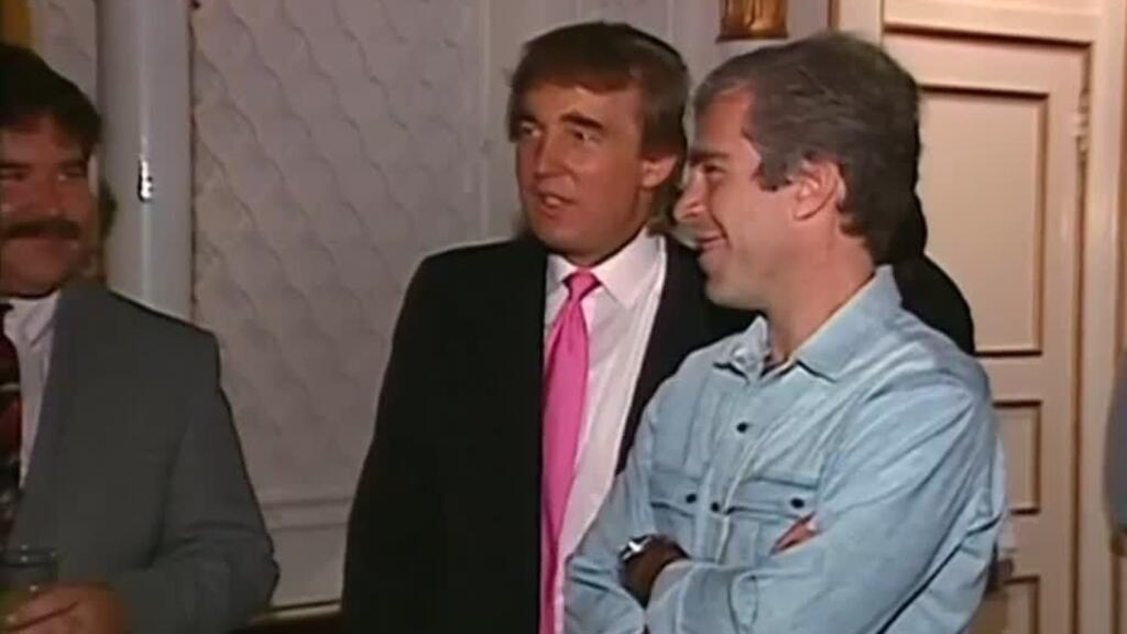 Trump arremete contra 'Wall Street Journal' por reportaje sobre su vínculo con Epstein