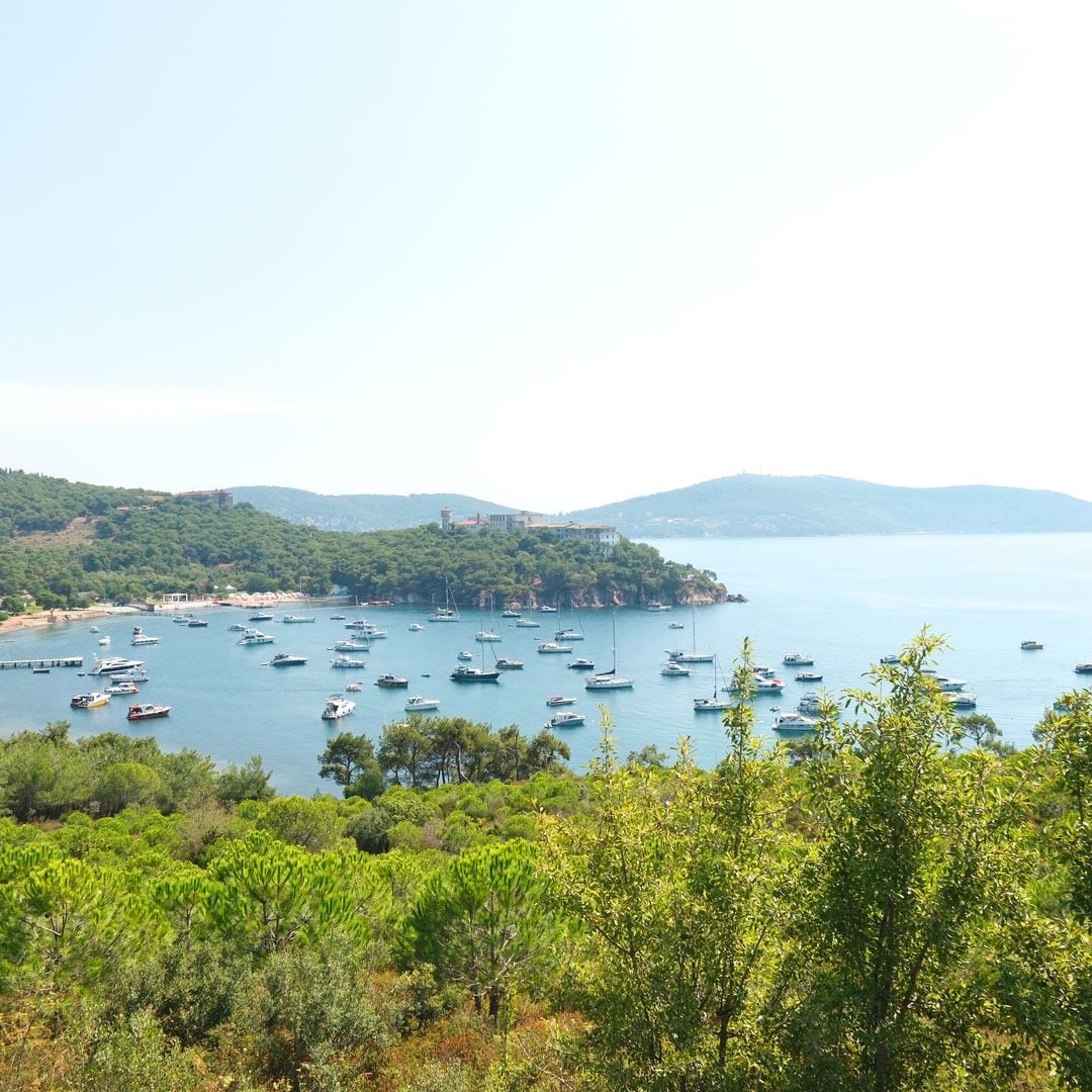 Heybelia Island Beach, Prince Islands, Türkiye