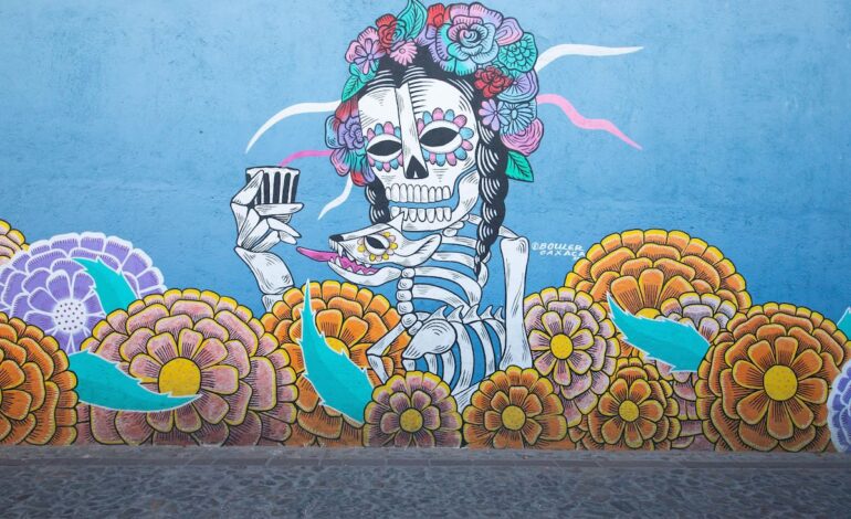 Oaxaca, la ciudad de piedra verde, chocolate y humo | Guía El Viajero 2025
