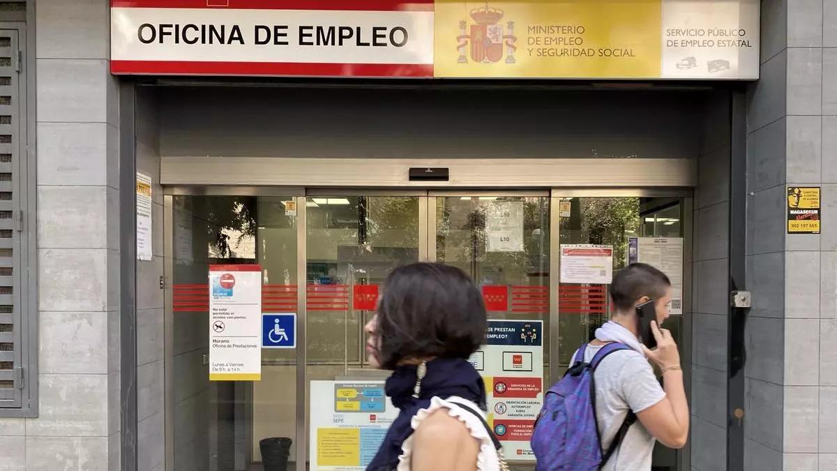 Los jóvenes tendrán que jubilarse seis años más tarde que sus padres para tener la misma pensión, según BBVA