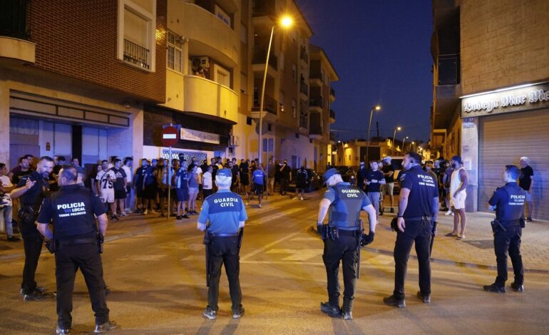 Calma tensa ante la tercera noche de «cacerías» de migrantes en Torre-Pacheco: «No podemos aguantar esto»