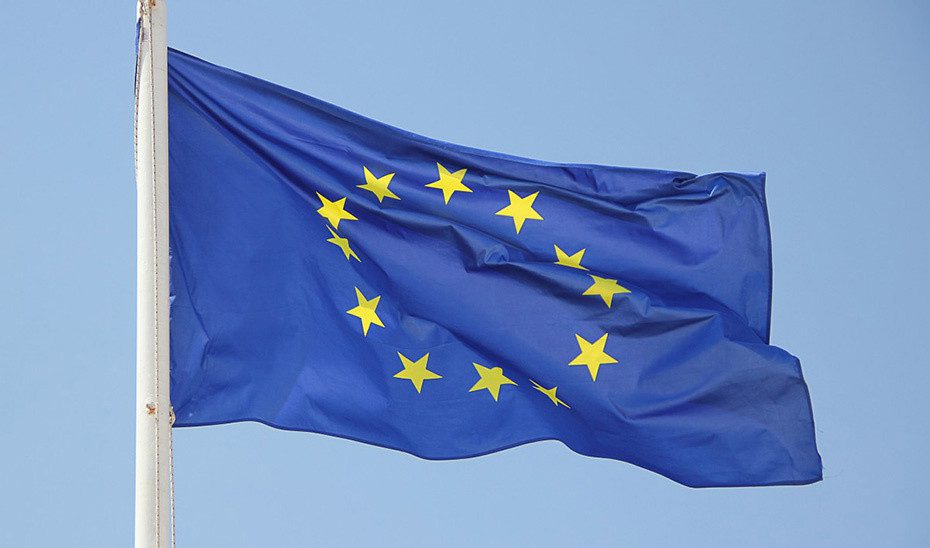 Bruselas sopesa un pacto con Trump que incluiría un arancel general del 15%