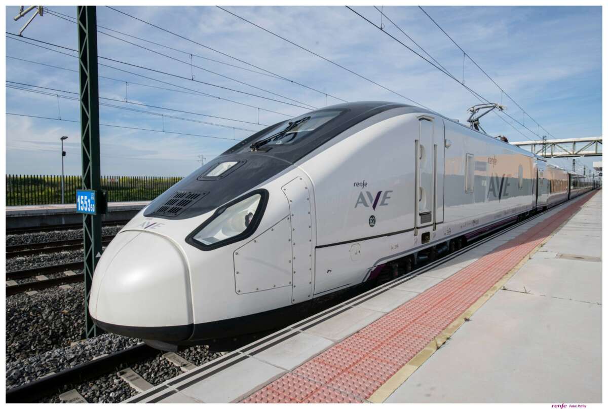 Renfe registra un récord de pasajeros en la línea ferroviaria Galicia-Castilla y León-Madrid