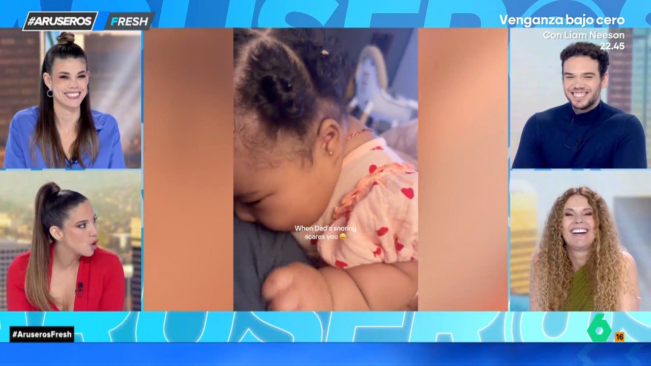 La cara de pánico total de un bebé al escuchar los ronquidos de su padre en la siesta