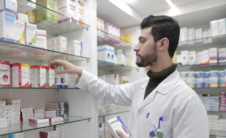 Cuánto dinero gana un auxiliar de farmacia en España en 2025: sueldo base y complementos