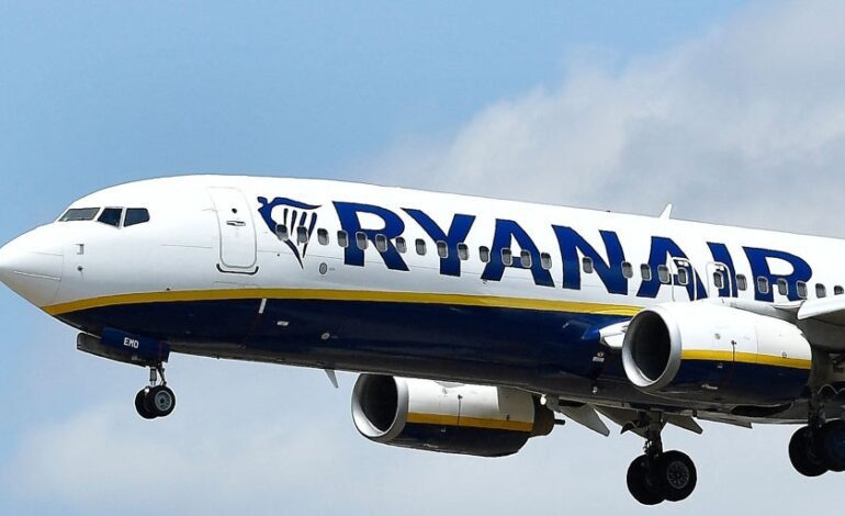 Ryanair duplica beneficios en el primer trimestre con 820 millones y prevé una «fuerte» demanda