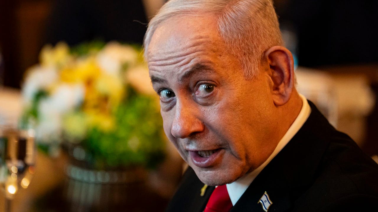 La excusa de la «munición perdida» de Netanyahu al papa León XIV tras el ataque de Israel a la única iglesia católica en Gaza