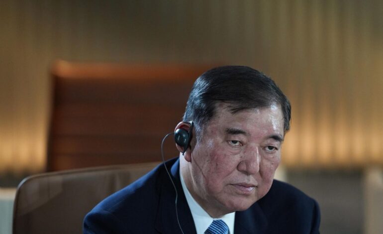 La pérdida de la mayoría parlamentaria y el auge de la extrema derecha abocan a Japón a la inestabilidad