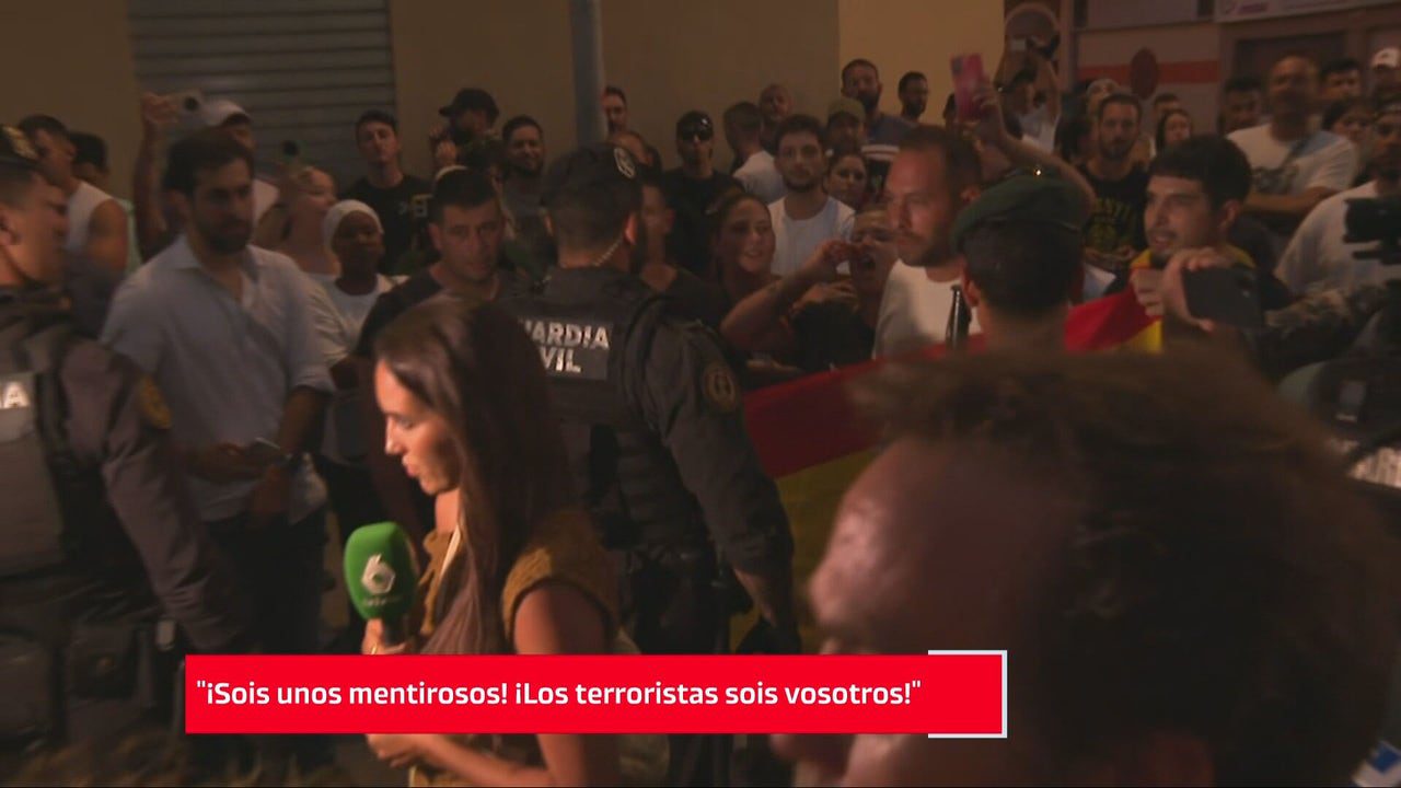 los ultras acosan e increpan a una reportera de laSexta en Torre-Pacheco