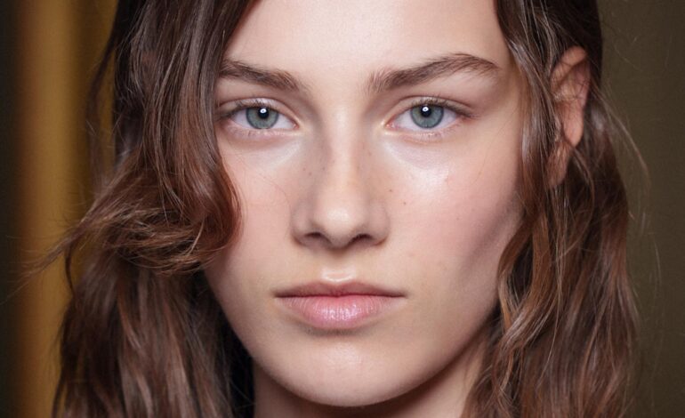 Fijadores de cejas para un maquillaje natural e invisible