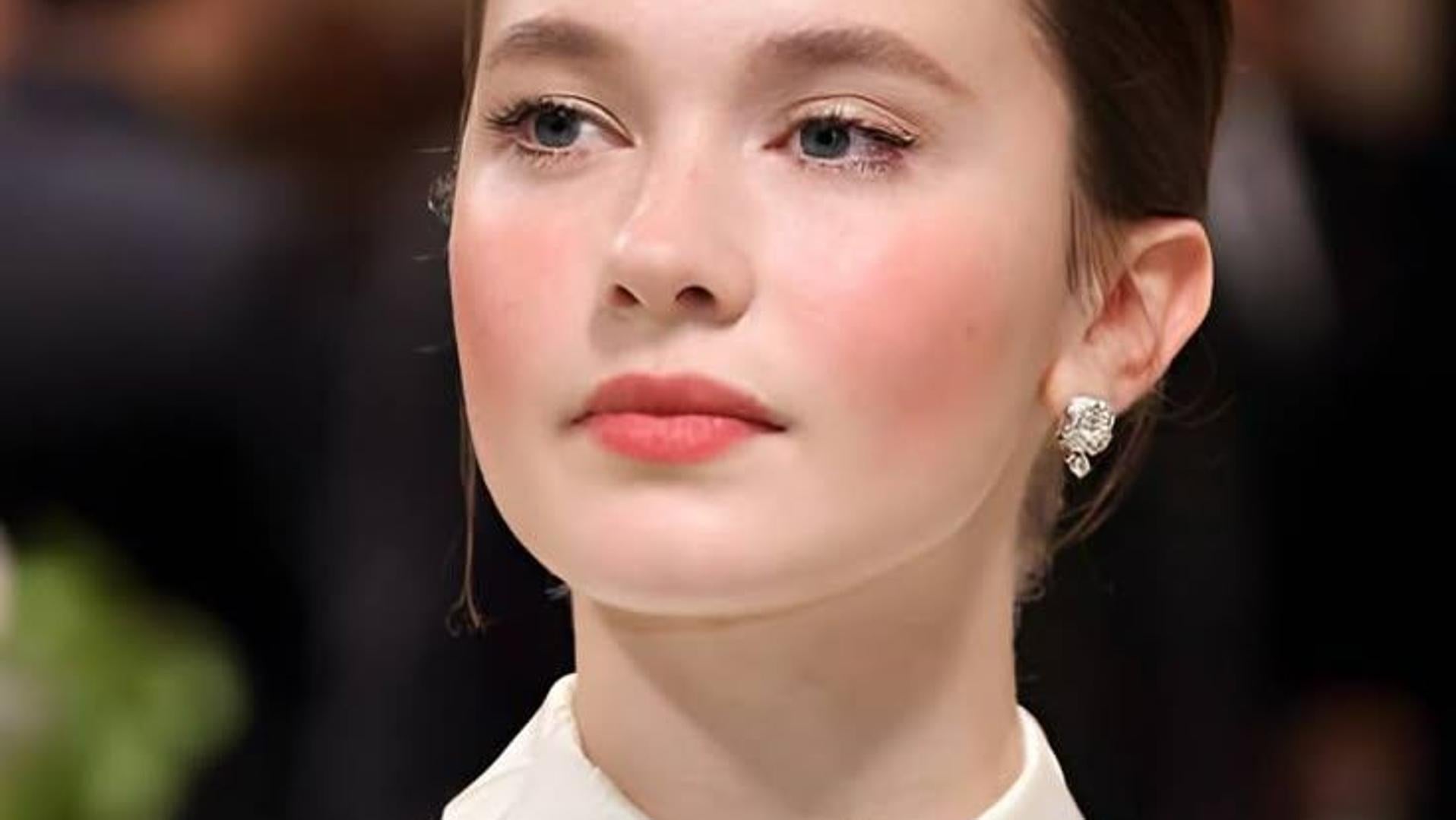 Coloretes en mousse, el truco de las francesas para un maquillaje rejuvenecedor