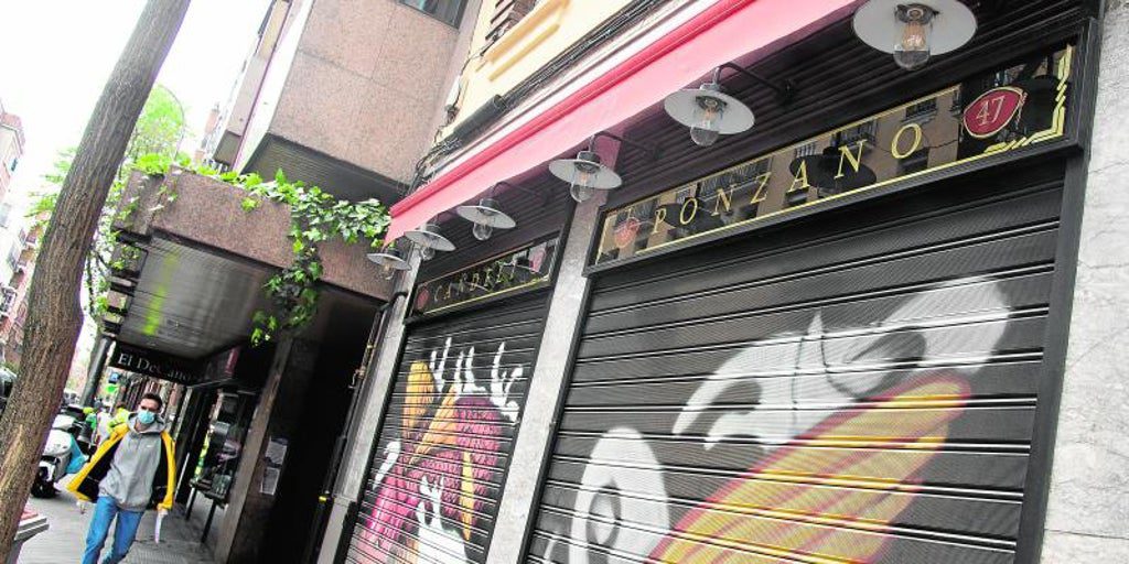 España pierde 50.000 comercios en seis años mientras las ventas online se duplican