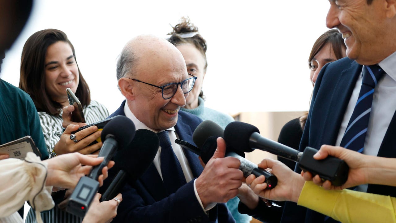 de retocar el informe sobre la caja B del PP a la información reservada contra artistas y rivales políticos