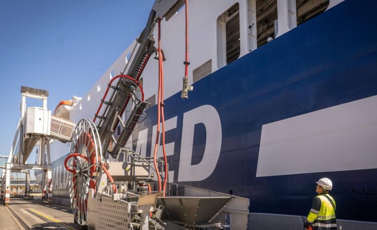 España deberá invertir 800 millones en cinco años para descarbonizar sus puertos