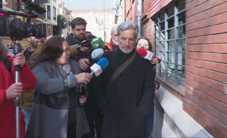 Casi 17 años de cárcel para el exconcejal de Ponferrada por dejar tetrapléjica a su mujer tras lanzarla por el balcón