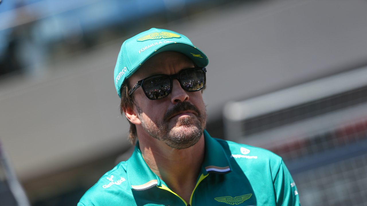 En Aston Martin ya se acostumbran a los ‘milagros’ de Fernando Alonso: «Estaba muy tranquilo»