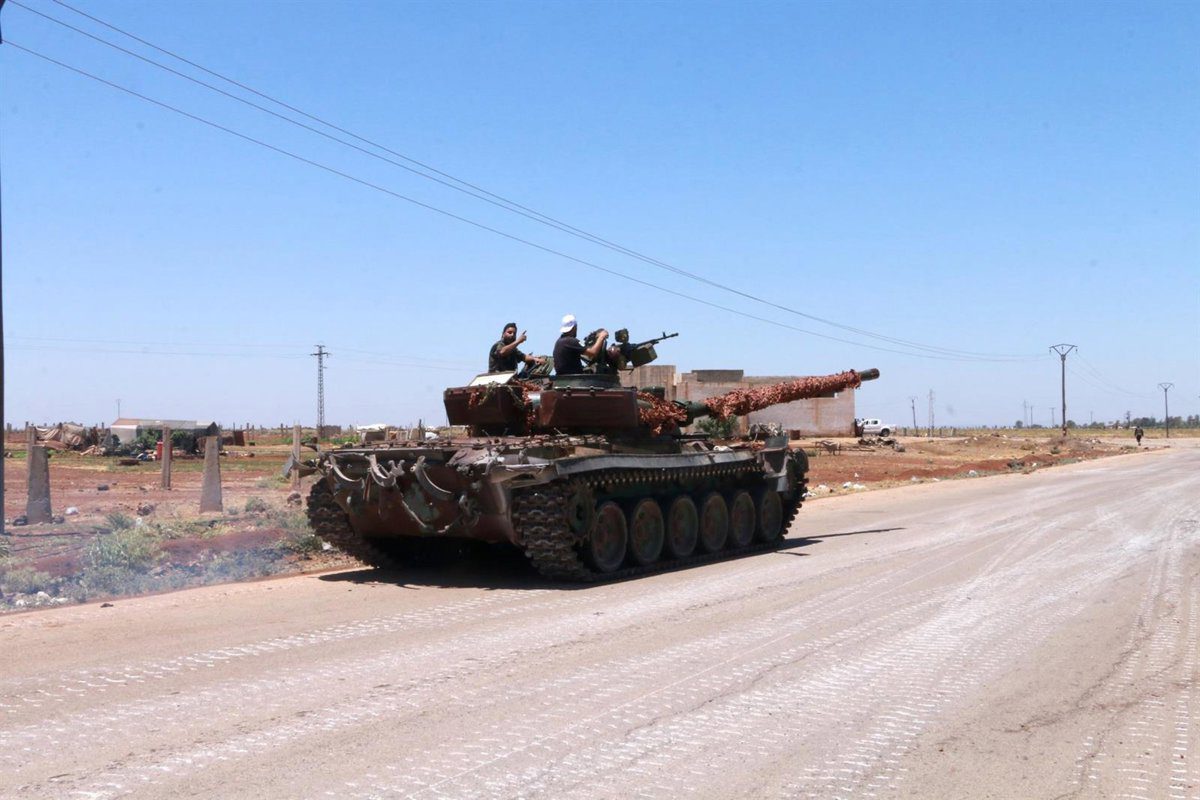 Aumentan a más de 200 los muertos por los enfrentamientos en el sur de Siria pese al alto el fuego